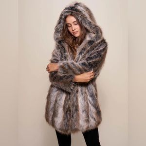 SPIRITHOODS GREY WOLF HOODED FAUX FUR COAT | - NWT BRAND NEW WITH TAGS